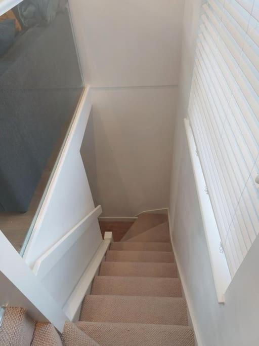 1 Bedroom Modern Duplex Southampton Exterior photo